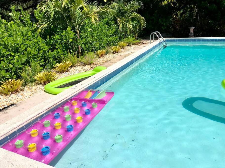 House With Pool, 10 Mins Drive To The Beach! Vila Miami Shores Exterior foto