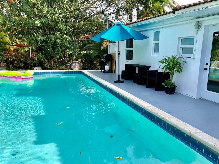 House With Pool, 10 Mins Drive To The Beach! Vila Miami Shores Exterior foto