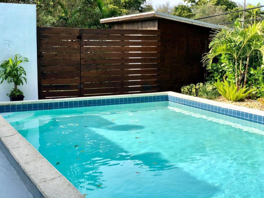 House With Pool, 10 Mins Drive To The Beach! Vila Miami Shores Exterior foto