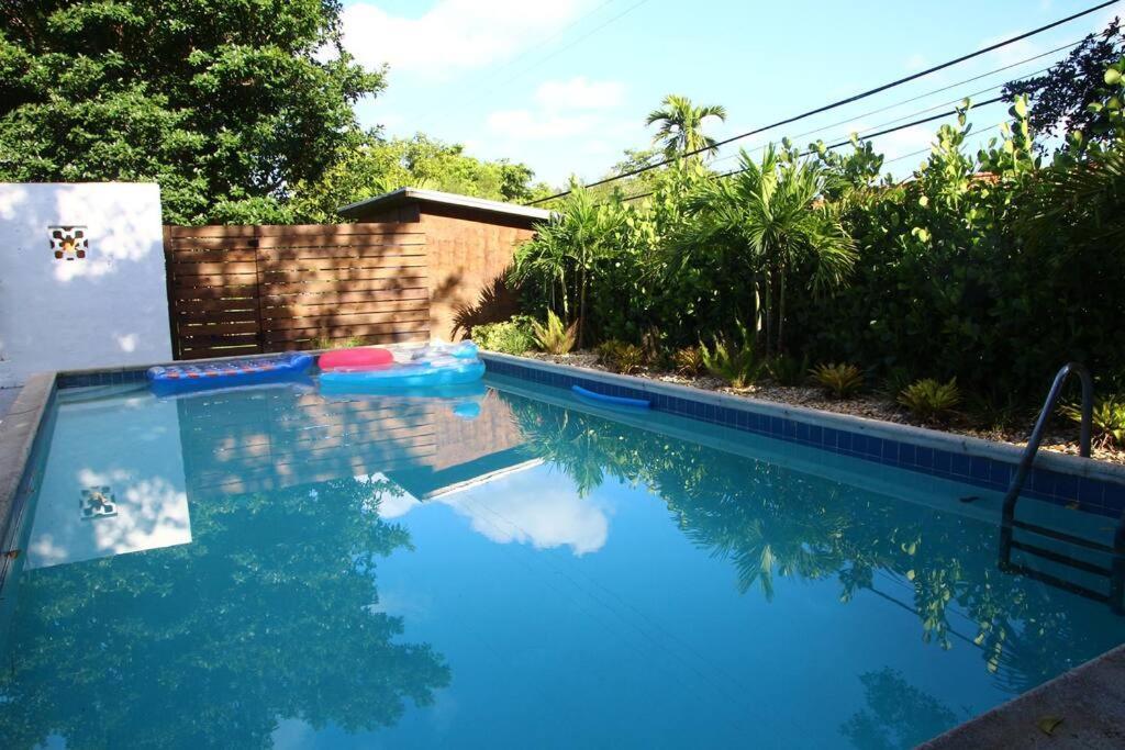 House With Pool, 10 Mins Drive To The Beach! Vila Miami Shores Exterior foto